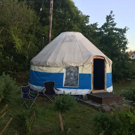 אתר קמפינג Inch Hideaway Eco Whitegate (Cork)