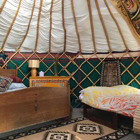Inch Hideaway Eco Campingplads